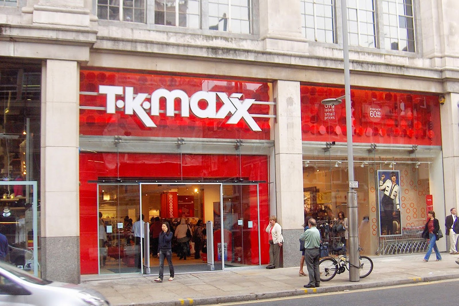 Tk Maxx London Oxford Street - Zarobki i życie w Londynie: Zakupy w Londynie: Tanie ubrania