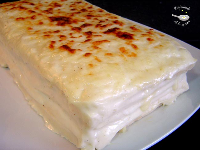 Pastel de jamón y queso con bechamel o Pastel Croque Monsieur