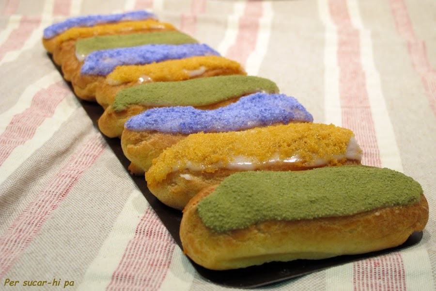 eclairs king cake
