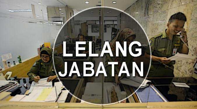 Lelang Jabatan Di Pemprov Maluku Diikuti 45 Orang Ambon, Malukupost.com - Sejak dibuka pendaftaran oleh panitia seleksi (Pansel) terbuka Jabatan Pimpinan Tinggi Pratama (JPTP) Pemerintah Provinsi (Pemprov) Maluku tanggal 28 Desember 2016 dan batas penerimaan berkas 30 Desember 2016 lalu, sudah ada 45 orang yang mendaftar untuk ikut serta dalam lelang 13 jabatan di lingkup Pemprov Maluku “Sampai saat ini sudah ada 45 orang mendaftar,” ujar Kepala Bagian Humas, Biro Umum, Provinsi Maluku, Boby Palapia di Ambon, Selasa (3/1).