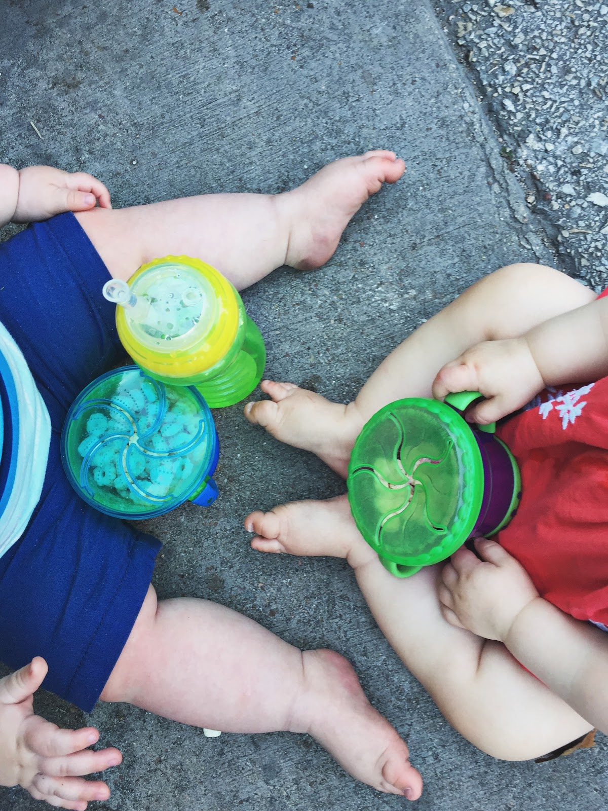 & Baby G Makes Three: Let's Eat: 10 Months