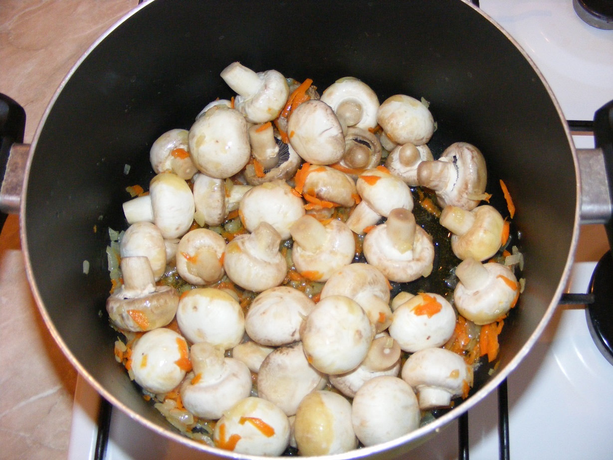 Orez cu ciuperci Preparatedevis.ro