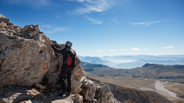 Monte Camicia, cresta ovest