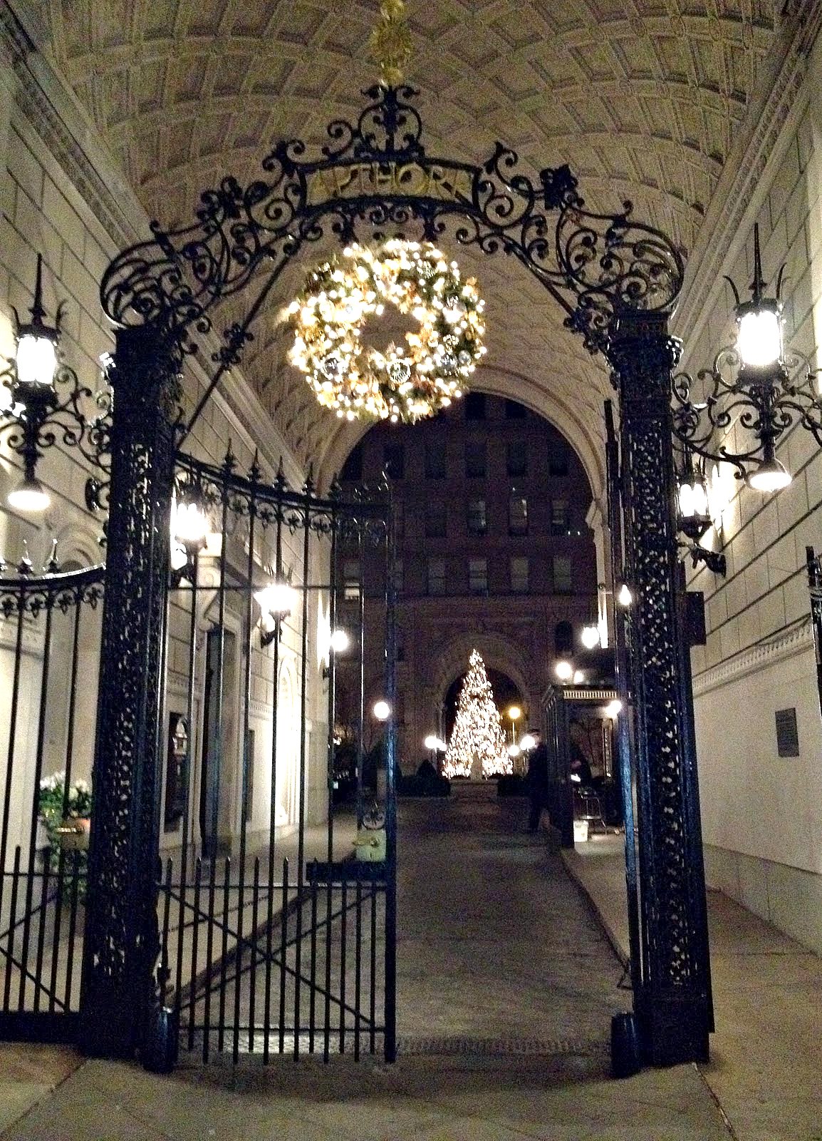 tips for holiday tipping nyc blog estate new york city real estate