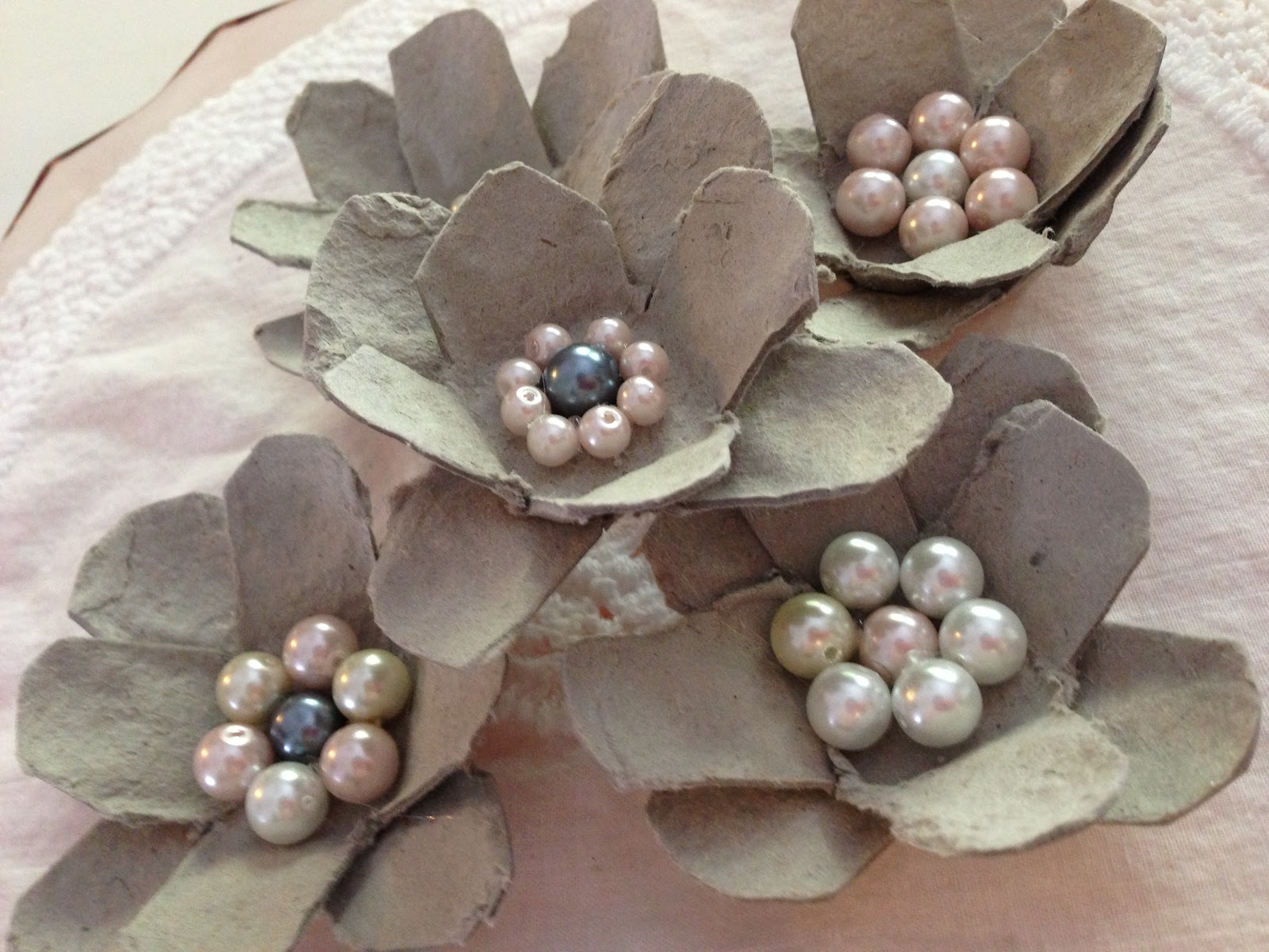 Memories In The Making & Baking! {DIY Egg Carton Flowers}