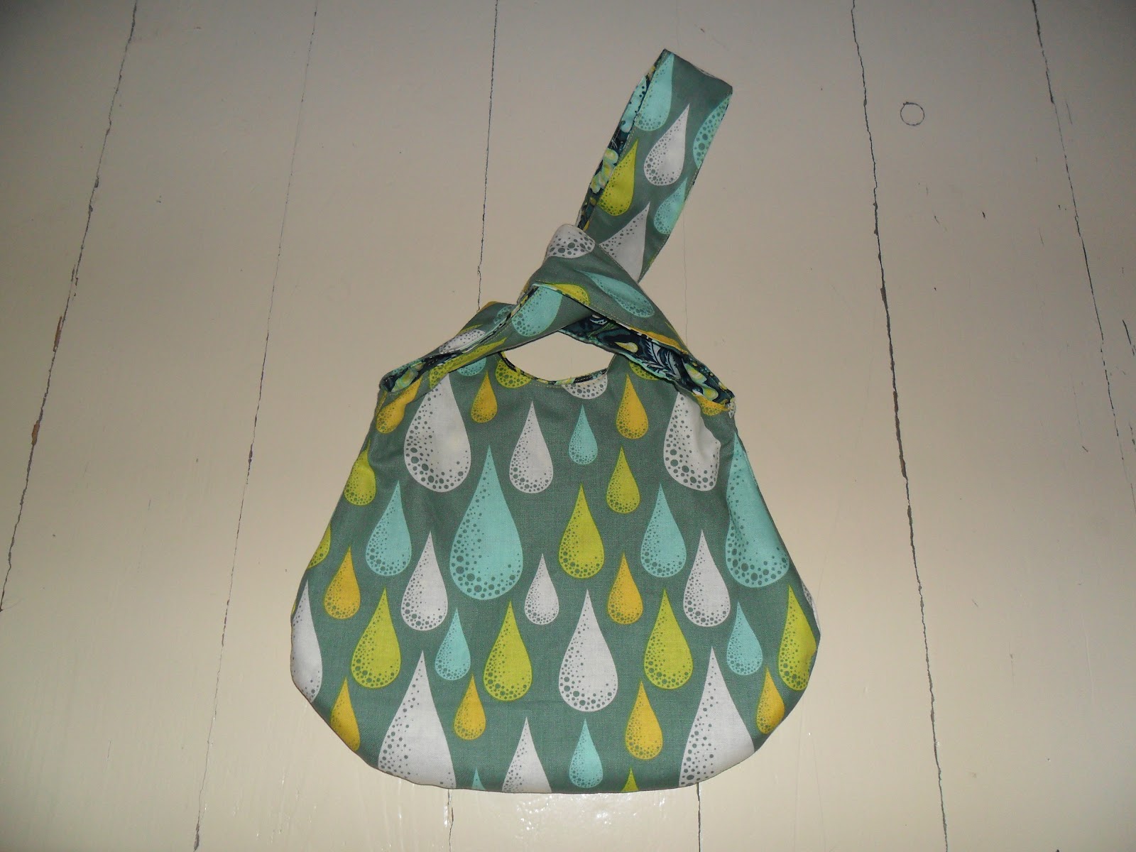 Sew Happy Katy: Reversible bag take 2 - Tula Pink - Frog prince / Dew drop
