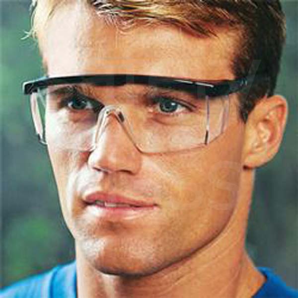 Kegunaan Kacamata Safety Bagi Pekerja