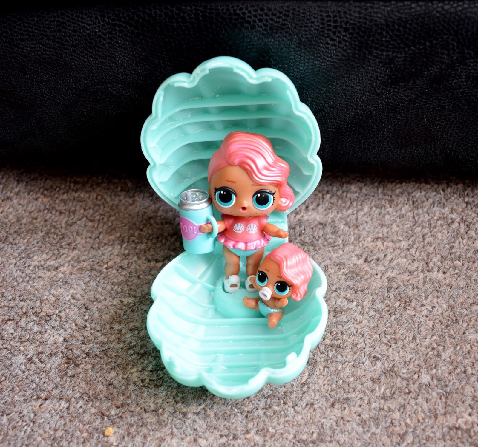 Tantrums To Smiles: L.O.L Surprise! Pearl Surprise **REVIEW**