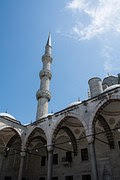 Hadis Nomor 595 Sahih Bukhari Tentang Adzan dan iqamah bagi musafir bila shalat berjama'ah begitu juga di 'Arafah dan Mudzdalifah Hadis Nomor 595 Sahih Bukhari