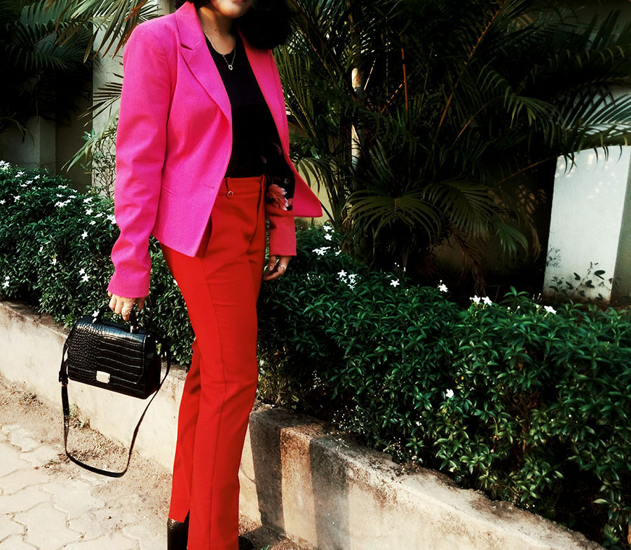 RED GOES WITH PINK |STYLE AND ILLUSTRATION BLOG BY DHEERA JOSHI black basic tee,red trouser, pink blazer suit ,womens black boots, black bag