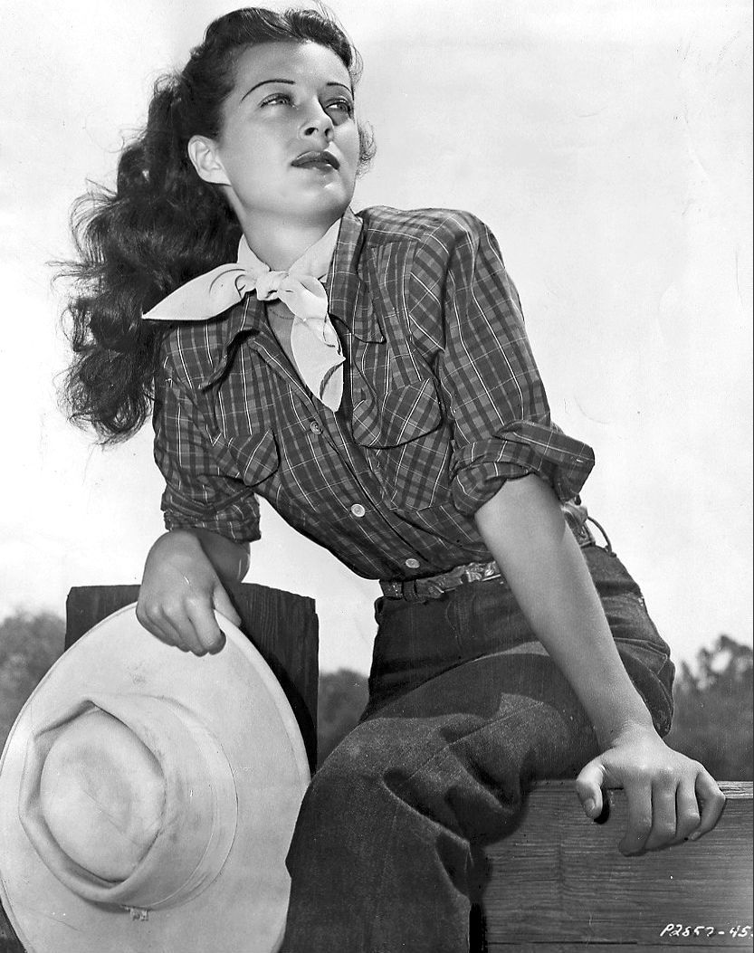 Slice of Cheesecake: Gail Russell, pictorial