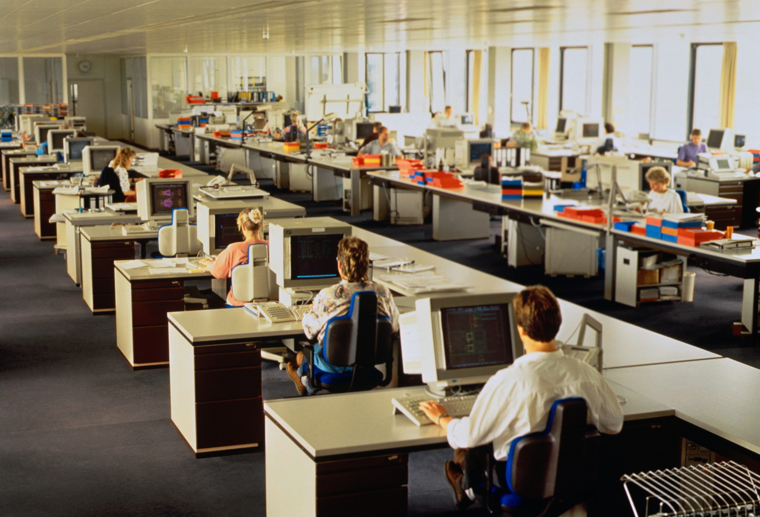 18 Fascinating Vintage Photos That Show the Golden Age of the Cubicle Farm Vintage Everyday
