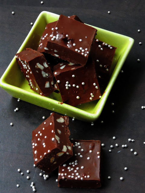 Cashew  Dark chocolate fudge