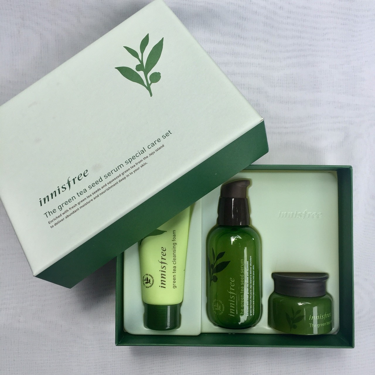 [REVIEW] Innisfree The Green Tea Seed Serum Special Care Set