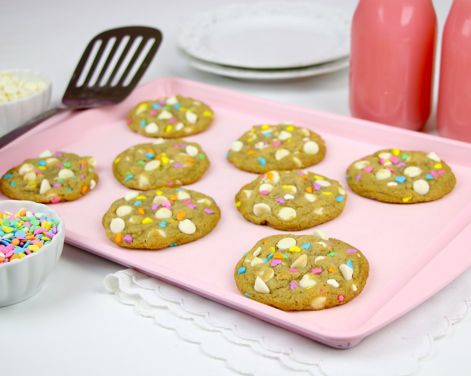 {VIDEO} White Chocolate Chip Funfetti Cookies The Lindsay Ann
