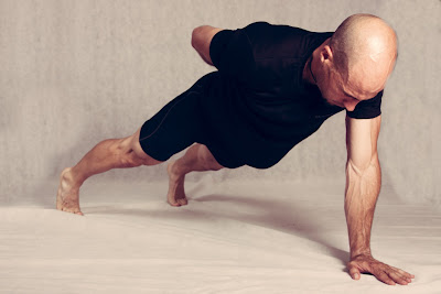 Debes entrenar descalzo zapatillas minimalistas