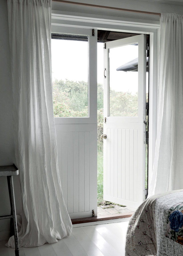 The Hardwood House by Adam Kane Architects