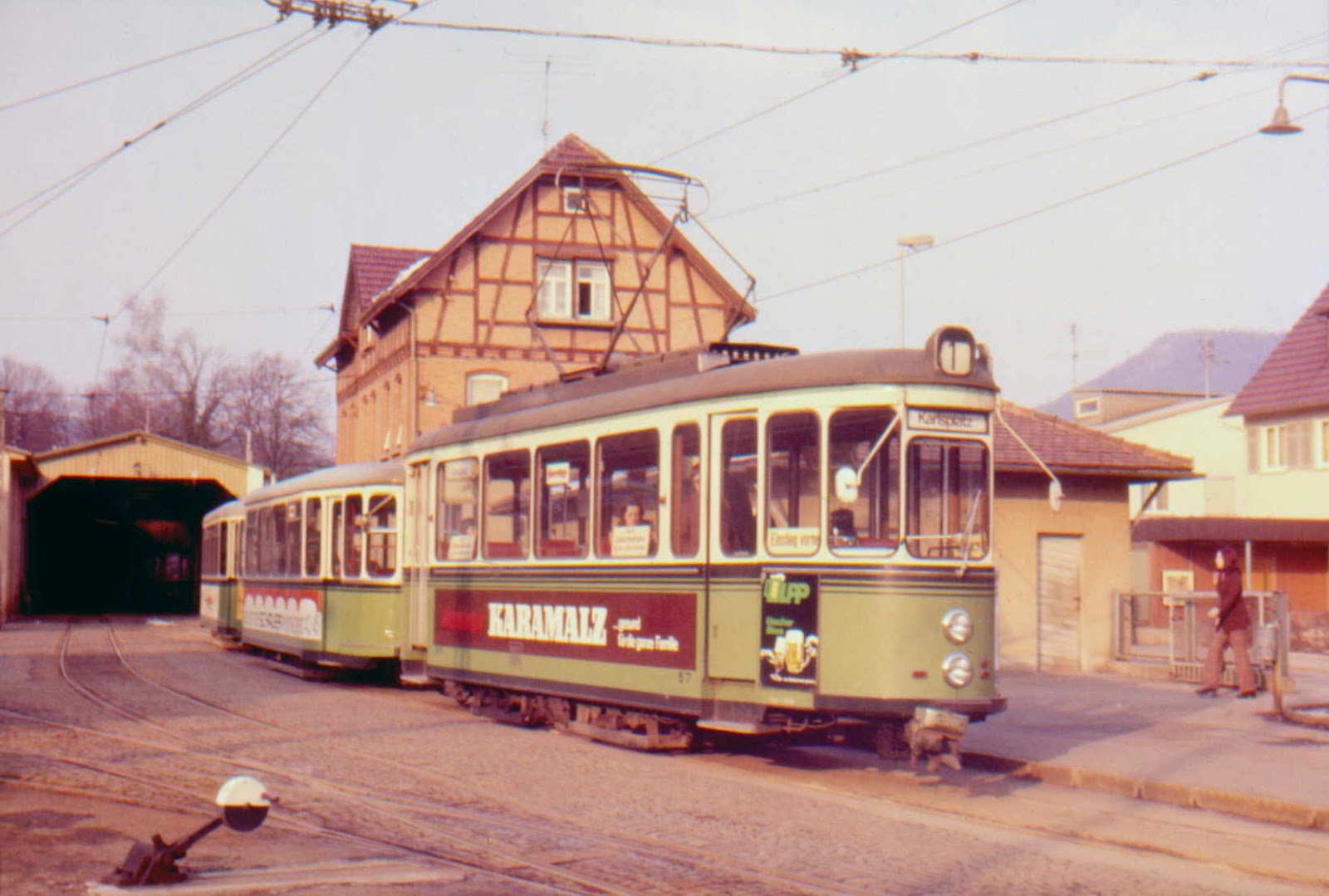 BILDERTANZ: Bitte alles einsteigen ... BILDERTANZ: Bitte alles einsteigen ...