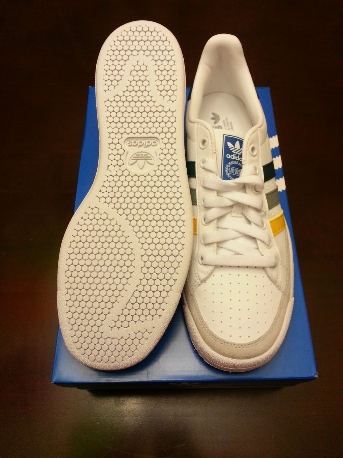 Adidas Collection: Adidas Orignals Tennis Pro in White and Yellow, Grey