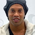 Ministério Público faz operação na casa de Ronaldinho