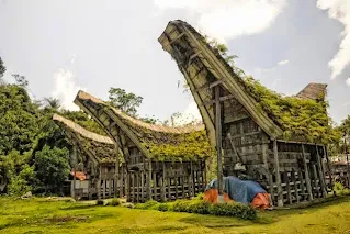 rumah adat sulawesi selatan