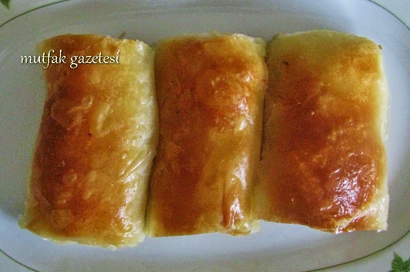 el açması peynirli rulo tepsi böreği