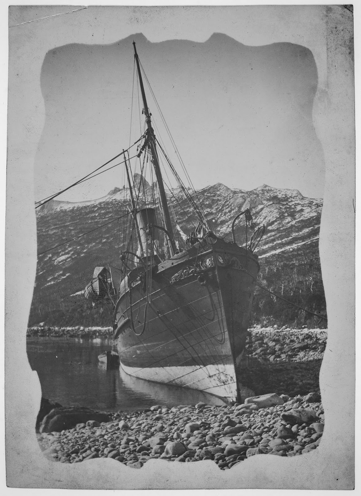 BGS Geoheritage – images from the collections: Isla Observatorio 