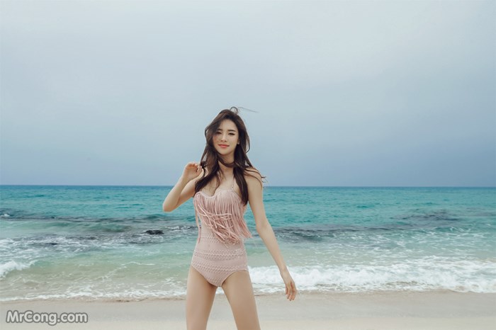 Beautiful Park Da Hyun in sexy lingerie fashion bikini, April 2017 (220 photos) photo 9-3