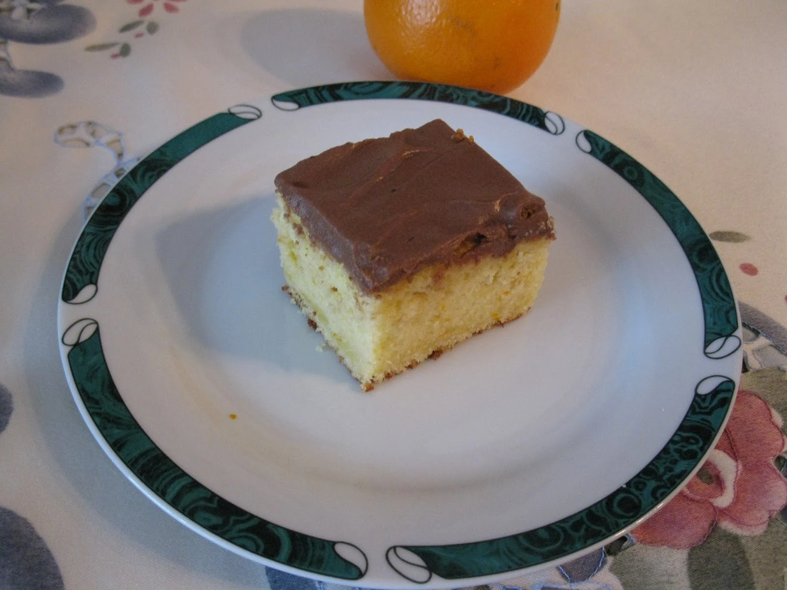 Ma cuisine...sans prétention: Gâteau Portugais à l'orange glacé au chocolat