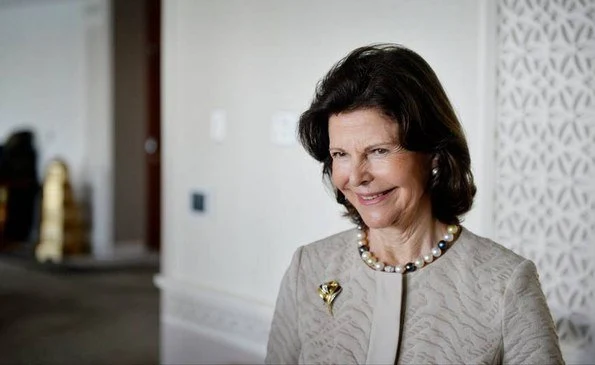 Interview with Queen Silvia on the birth of her 5th grandchild. "It’s incredible, I’m so glad indeed.