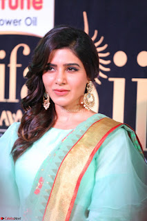 Samantha Ruth Prabhu Looks super cute in a lovely Saree  Exclusive 02
