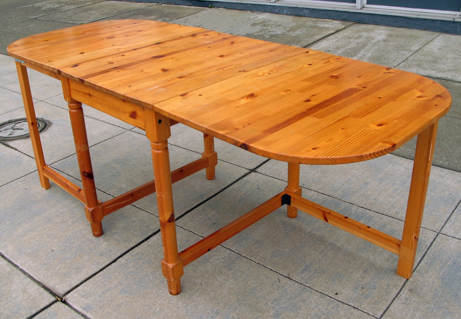 UHURU FURNITURE & COLLECTIBLES SOLD Pine GateLeg Table 80