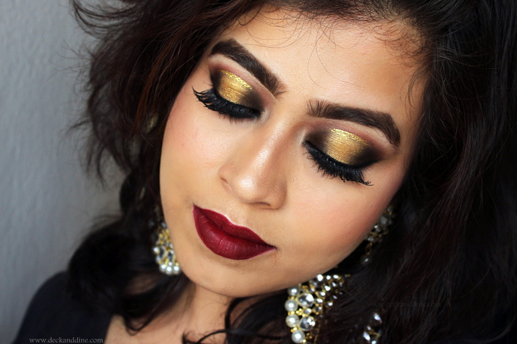 Golden Smokey Eye Makeup