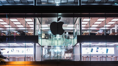 Apple Apple