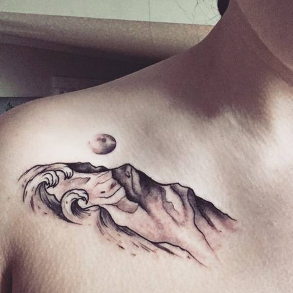 Tatuagens femininas na clavícula Tatuagens femininas na clavícula