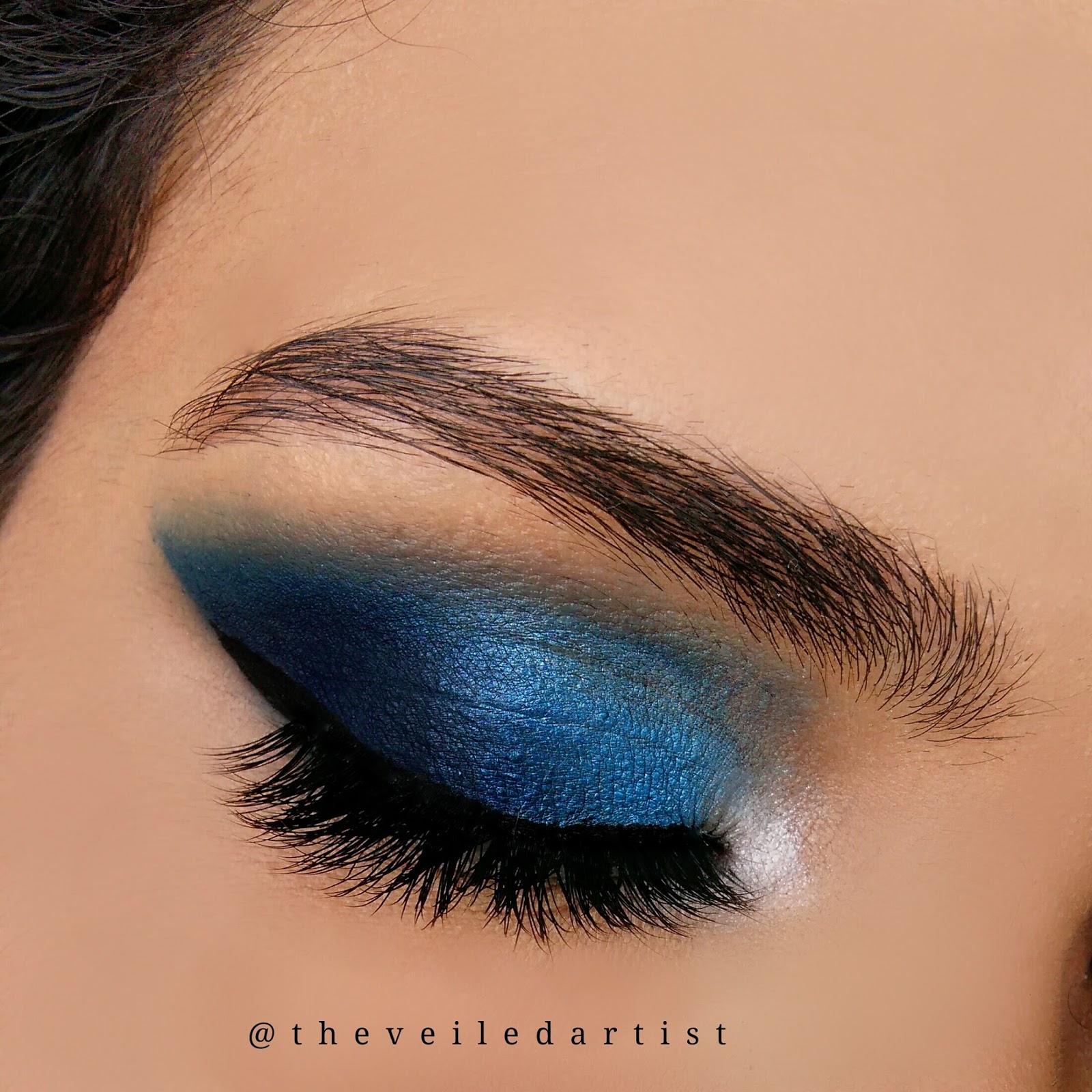 Fun Editorial Style Blue Ombre Eyes Eyeshadow Tutorial(Beginner