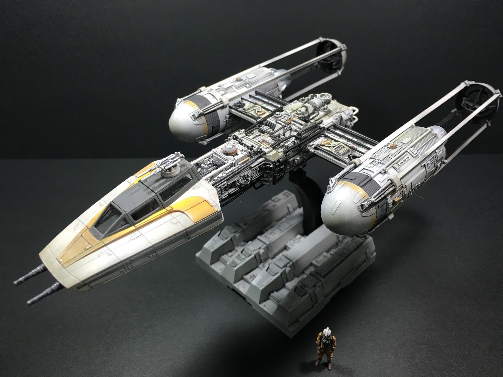 DeToyz Shop Bandai SW 1/72 YWing Starfighter Custom Build