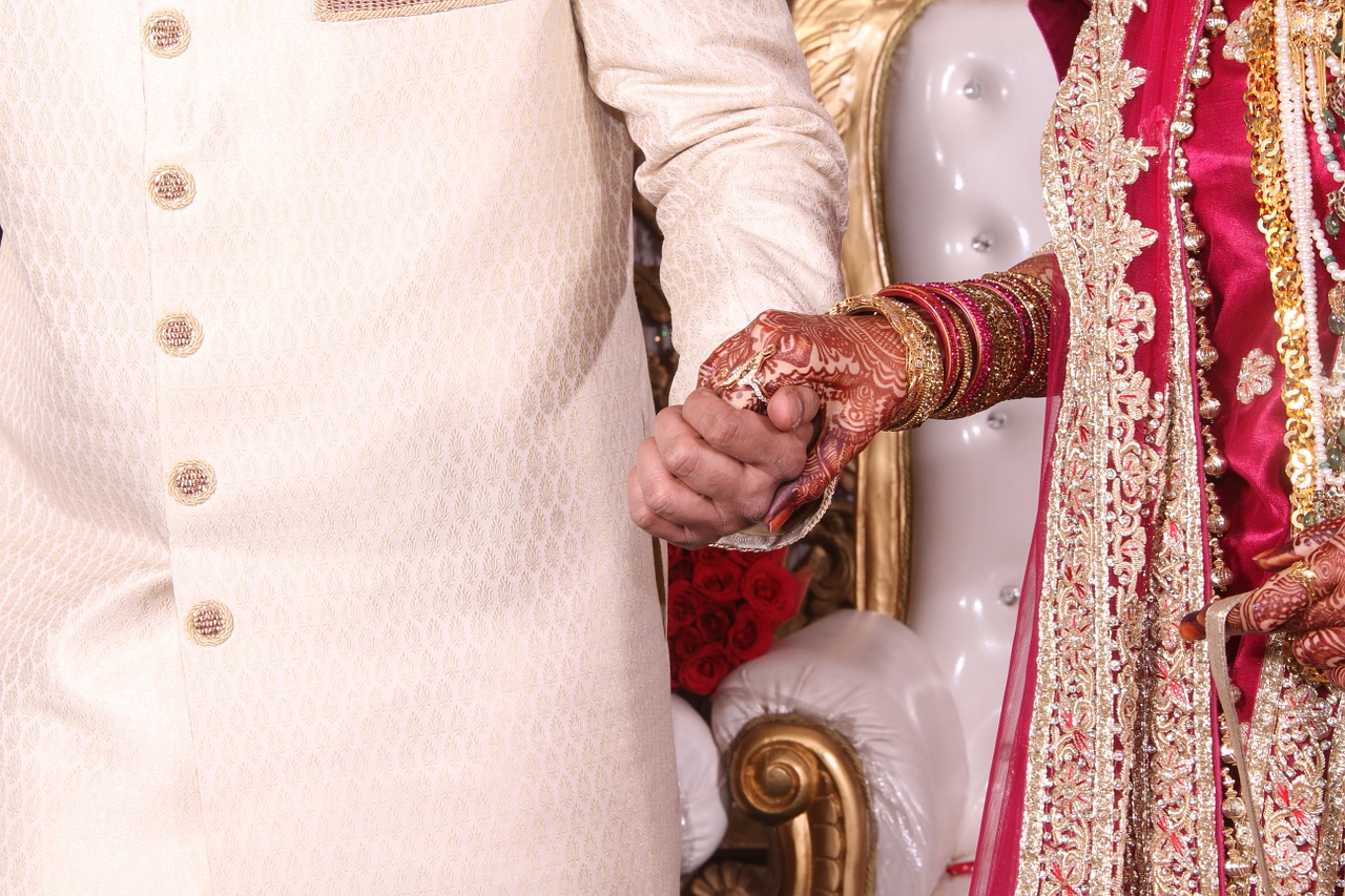 indian marriage in hindi essay