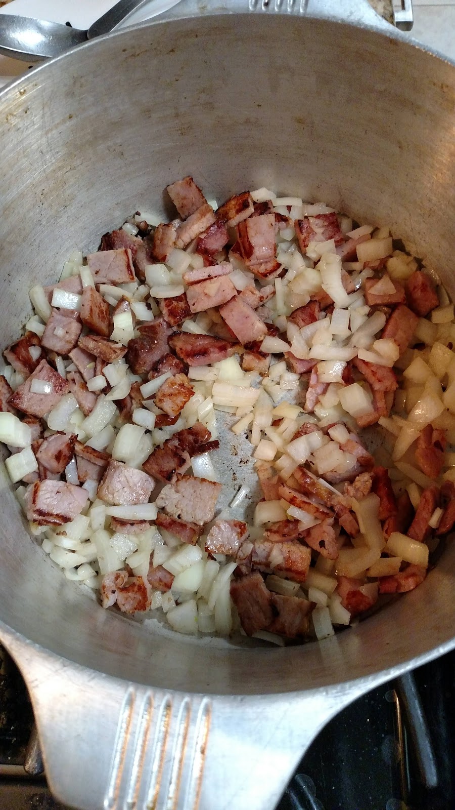 Hot Southern Mess Blackeyed Peas & Cabbage