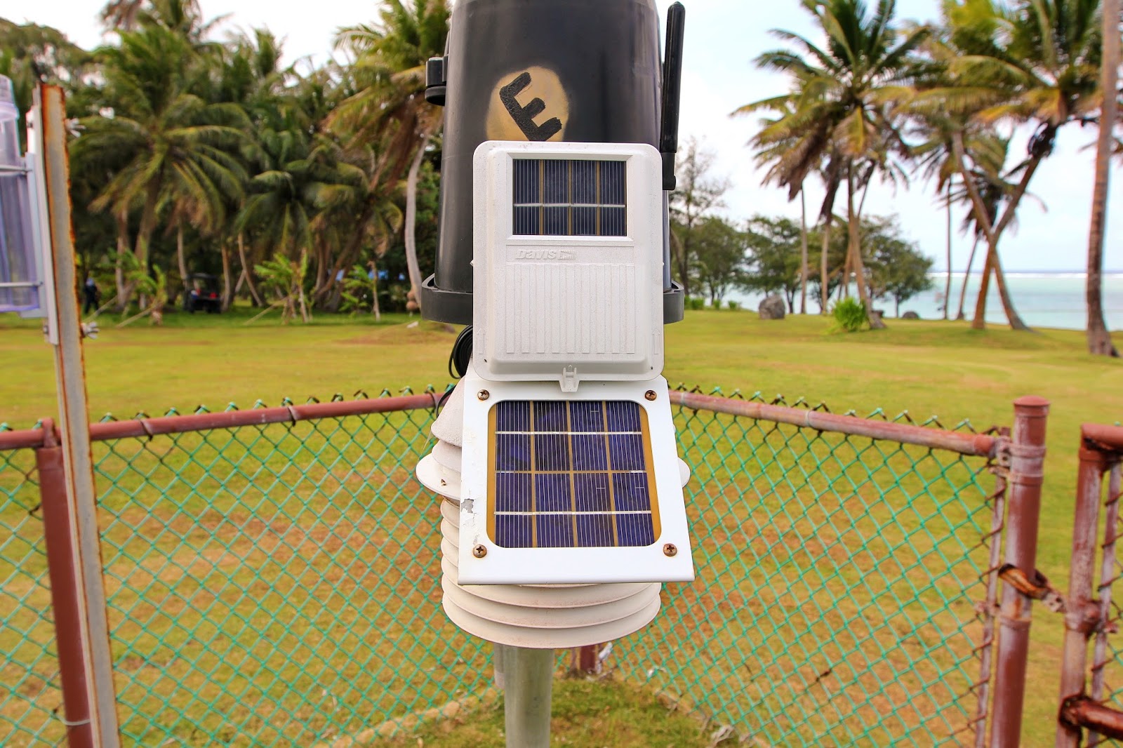 Jeff's Pirates Cove Jeff's AwardWinning Weather Station!!!