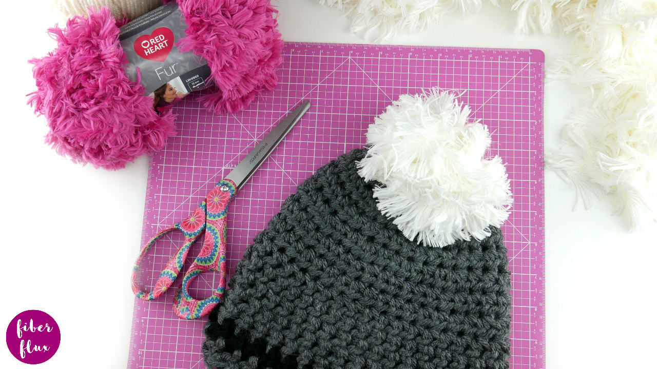 billede underholdning klar Fiber Flux: Easy Faux Fur Pom Pom, Yarn Craft + Video