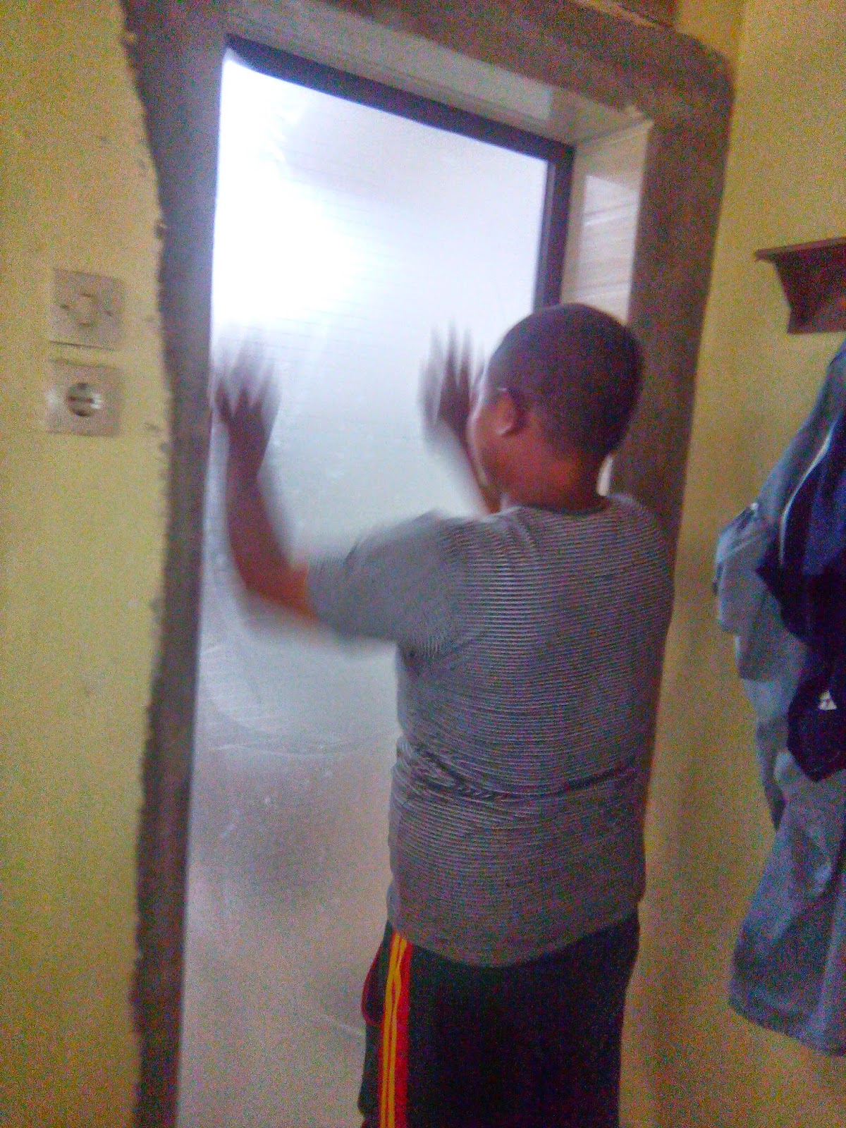 Pemasanga Sticker sandblast 