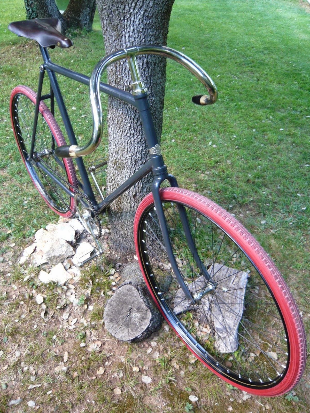 Vélo Ancien Lucciola Melograno - Bicyclette Vintage - Occasion En état De Marche - Fahrrad Classique