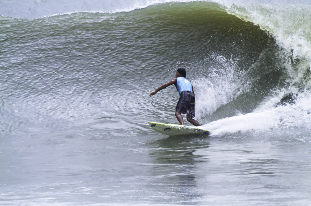 Surfing In Malaysia Terengganu Quiksilver Best Event Surf Contest 2011