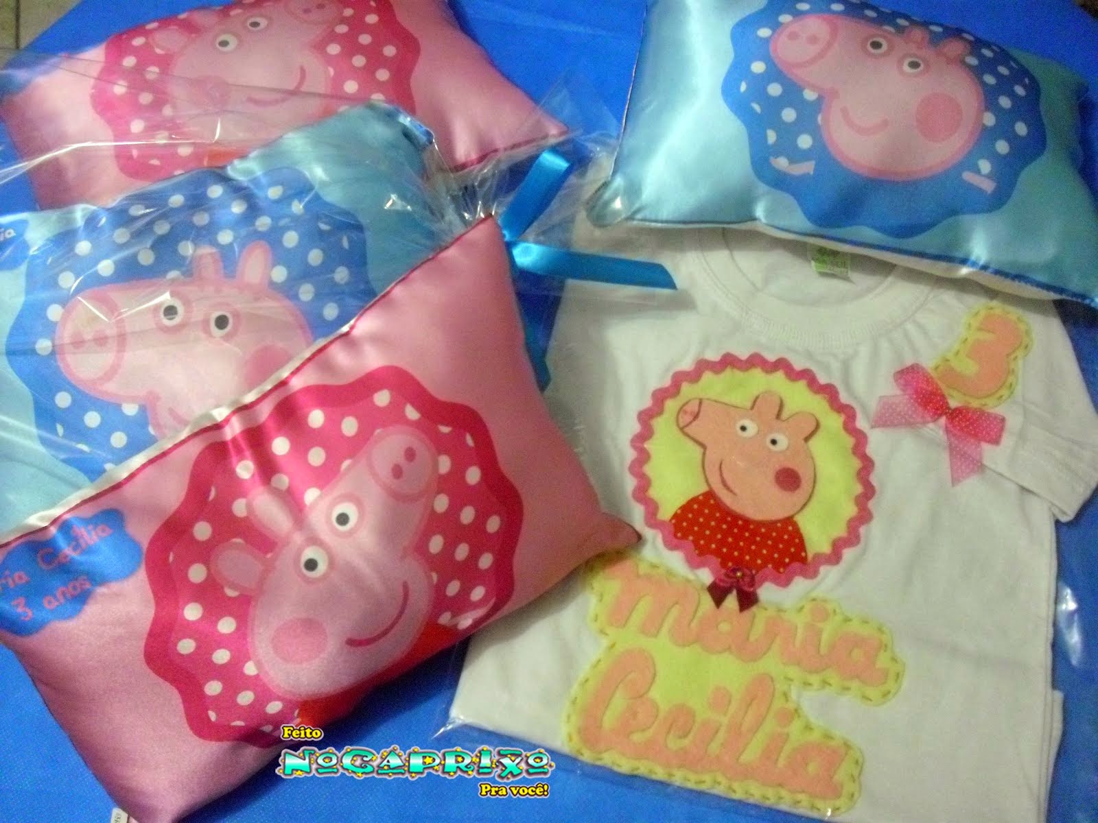 Mini-travesseiros e blusa personalizada Peppa Pig