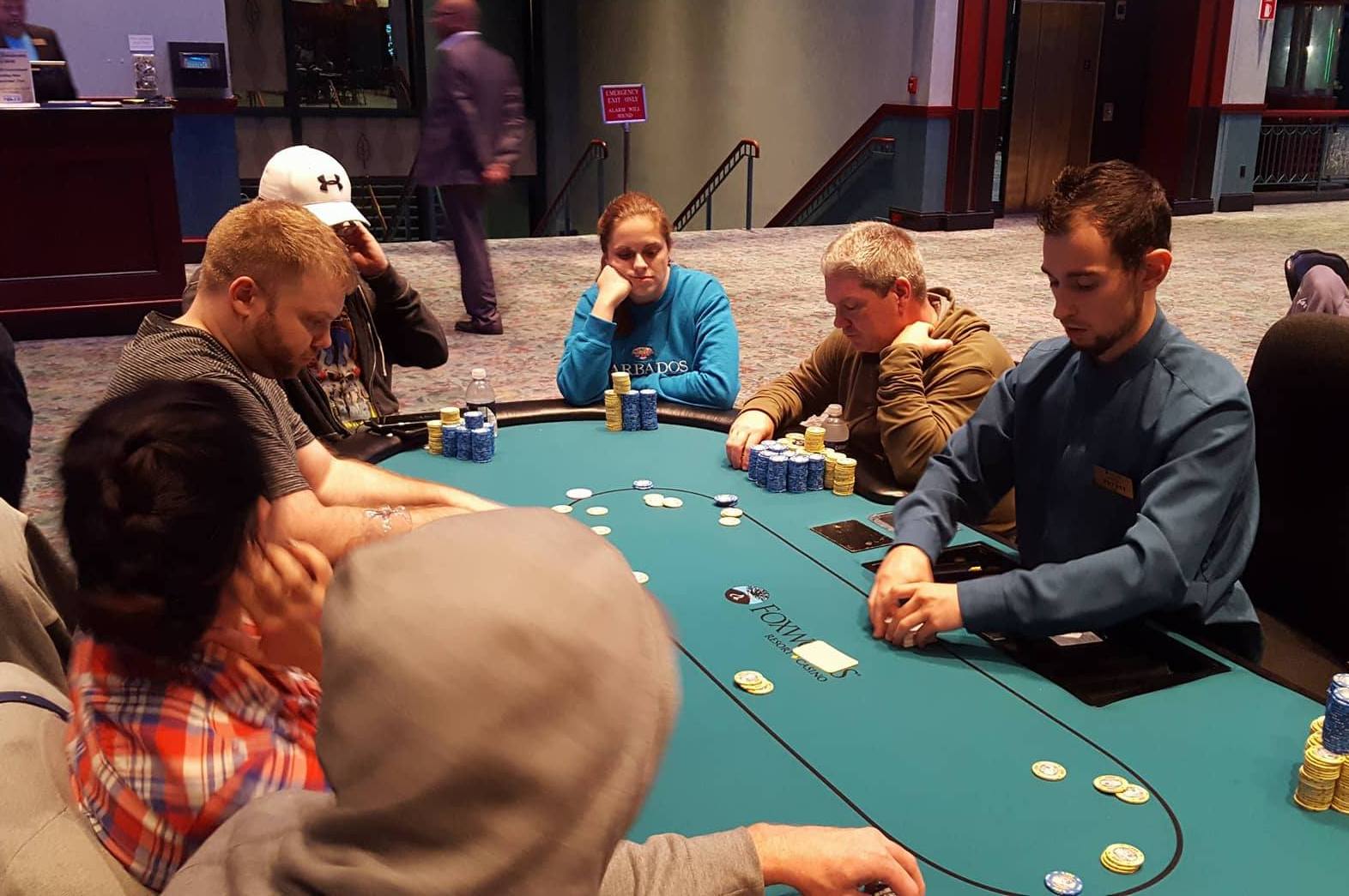 What is semi turbo poker winner casino online
