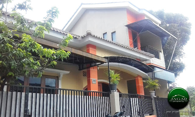 Rumah Mewah beserta Tanah Pekarangan di Jalan Magelang Rumah Mewah beserta Tanah Pekarangan di Jalan Magelang