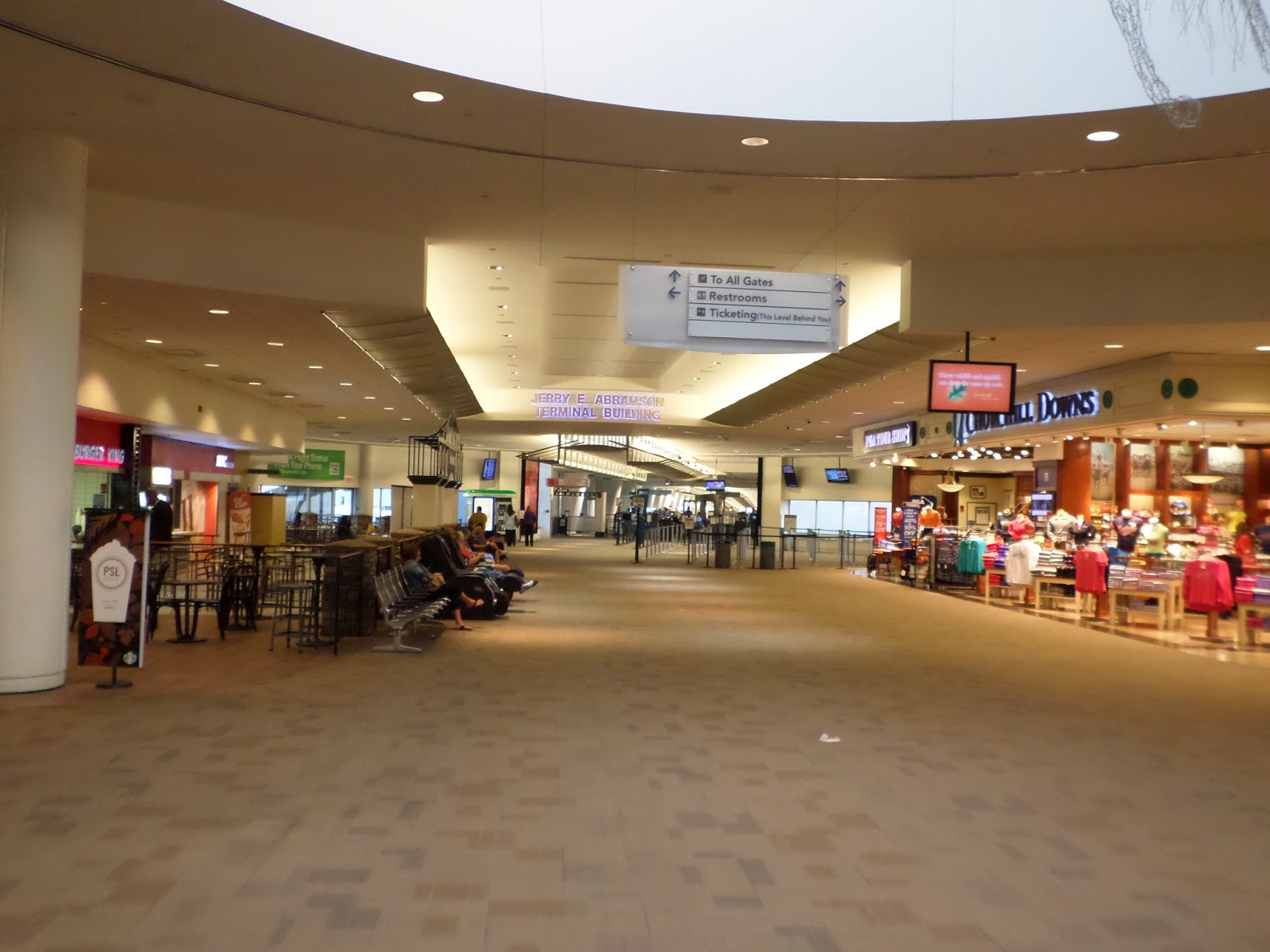 Miles by Foot: Short Approach - Louisville International Airport