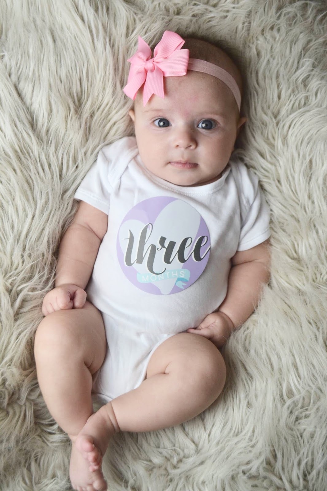 It's free shipping made easy A 3-month-old baby is a creature of habit—bedtime, nap and feeding routines keep her happy. 3-Month-Old Schedule Example A 3-month-old’s daily schedule might look something like this.
