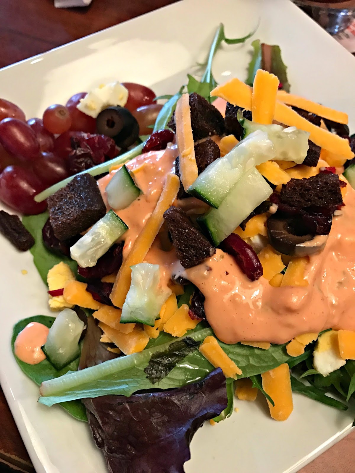 Create Your Perfect Salad Ruby Tuesday Garden Bar + Giveaway